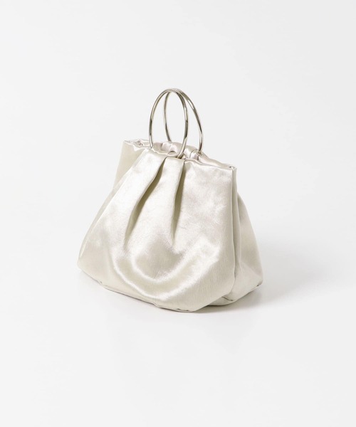 URBAN RESEARCH ROSSO WOMEN（アーバンリサーチ　ロッソ）の「kaene　リングハンドルバッグ（ハンドバッグ・レディース・ベージュ系その他/ブラック・FREE）」の6枚目の写真