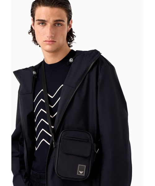 EMPORIO ARMANI（エンポリオアルマーニ）の「【エンポリオ アルマーニ】トラベルエッセンシャル テクケース ナイロン製（ショルダーバッグ・メンズ・ネイビー・FREE）」の12枚目の写真