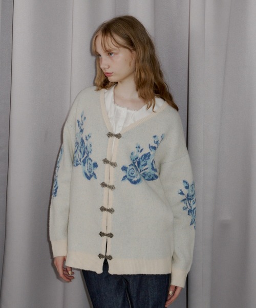 idem(イデム)の「【 新色追加 / 4色展開 】flower china cardigan/花柄ジャガードカーディガン(カーディガン/ボレロ・レディース・ブルー/アイボリー/グレー/その他/ライトグレー・FREE)」の22枚目の写真