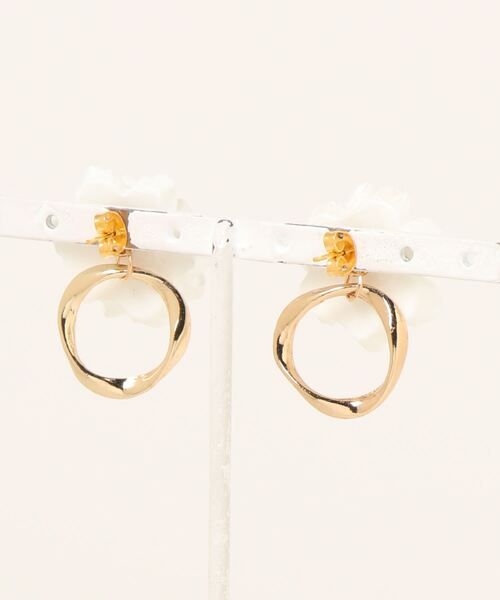 tone(トーン)の「【S.coeuf】【S.coeuf】2wayピアス コットンパールフラワー×デザインリング(MA)(ピアス(両耳用)・レディース・ホワイト・FREE)」の5枚目の写真