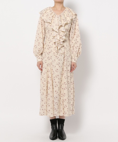 mysty woman（ミスティウーマン）の「ブローチ付きフロントフリルワンピース　986749（ワンピース・レディース・アイボリー/ブラック/ブラウン・FREE）」の8枚目の写真