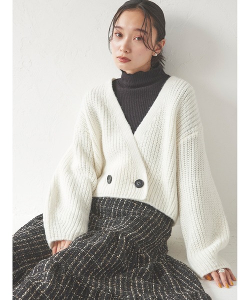 Stylevoice for xxx（スタイルヴォイスフォー）の「ローゲージショートニットカーディガン（カーディガン/ボレロ・レディース・チャコールグレー/ホワイト/ブラウン・FREE）」の12枚目の写真