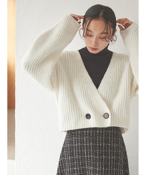 Stylevoice for xxx（スタイルヴォイスフォー）の「ローゲージショートニットカーディガン（カーディガン/ボレロ・レディース・チャコールグレー/ホワイト/ブラウン・FREE）」の13枚目の写真