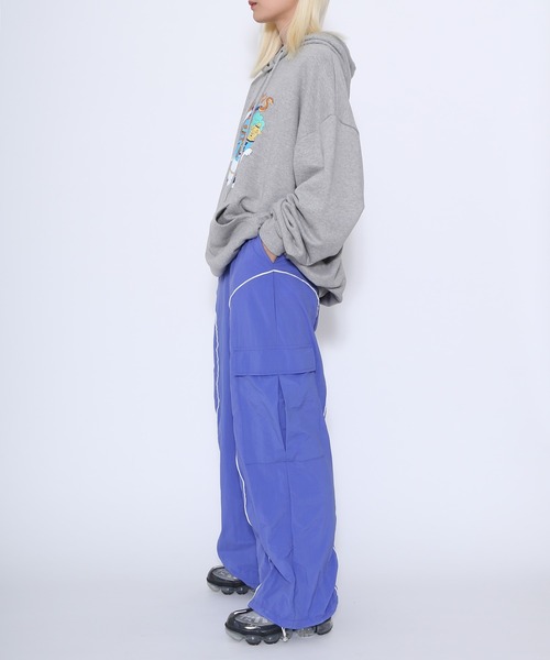 PUNYUS(プニュズ)の「稲荷ビッグパーカー(パーカー・レディース・ブラック/レッド/杢グレー・4/3)」の5枚目の写真