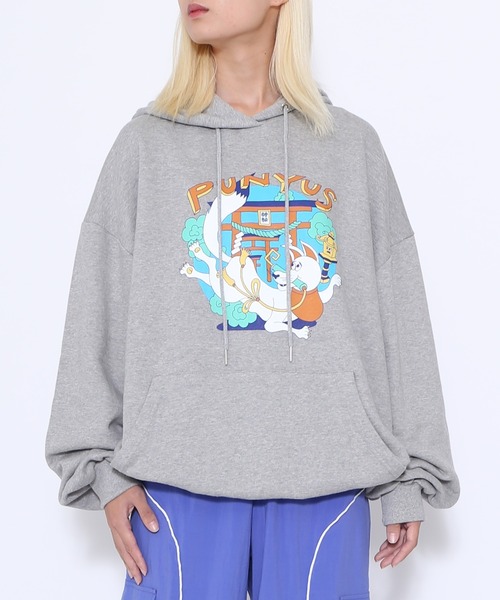 PUNYUS(プニュズ)の「稲荷ビッグパーカー(パーカー・レディース・ブラック/レッド/杢グレー・4/3)」の4枚目の写真