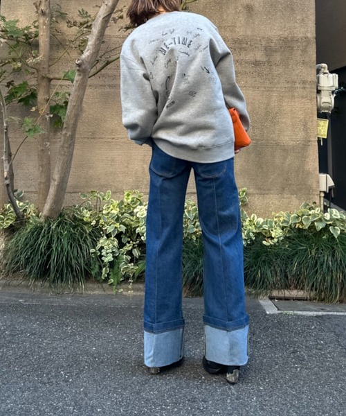 mi via loca(ミヴィアロカ)の「United Athle Vintageライク FRINALLY ウラケ裏起毛 ロゴスウェット(スウェット・レディース・ブラック/ベージュ/トップグレー・MEDIUM/X-LARGE)」の6枚目の写真