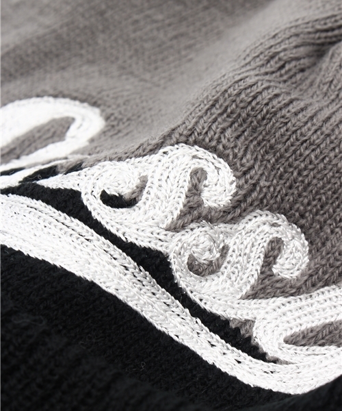 STUSSY（ステューシー）の「Kids Script Pom Beanie（ニットキャップ/ビーニー・キッズ・ネイビー/グレー・FREE）」の5枚目の写真