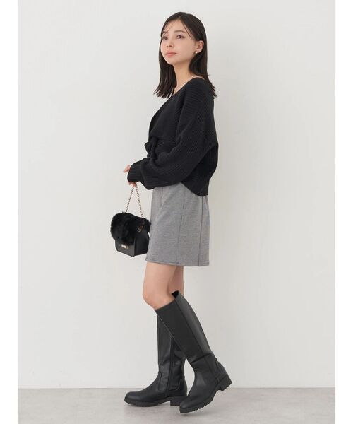 earth music&ecology（アースミュージックアンドエコロジー）の「ツイストデザインニット（ニット/セーター・レディース・ブラック/グレー/アイボリー/ピンクベージュ・FREE）」の5枚目の写真