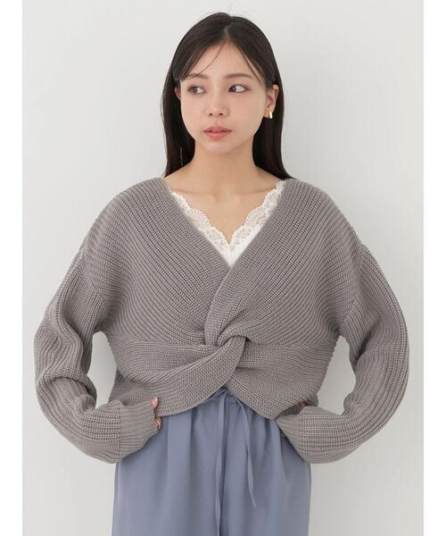 earth music&ecology（アースミュージックアンドエコロジー）の「ツイストデザインニット（ニット/セーター・レディース・ブラック/グレー/アイボリー/ピンクベージュ・FREE）」の4枚目の写真