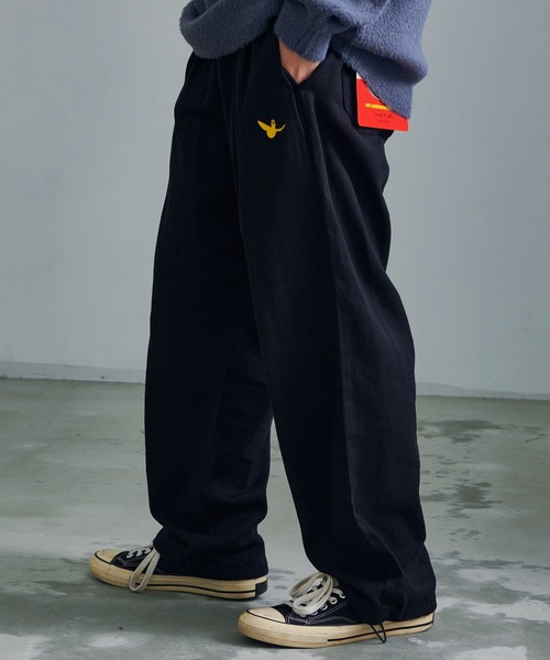 (What it isNt)ART BY MARKGONZALES(ワットイットイズント)の「『(What it isNt) ART BY MARK GONZALES/アートバイマークゴンザレス』スケートロングパンツ(その他パンツ・メンズ・ブラック/オフホワイト・XL/L/M)」の9枚目の写真