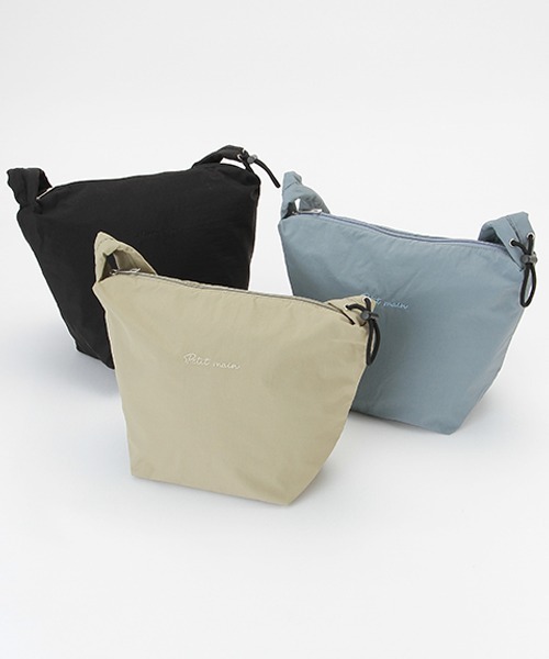 petit main(プティマイン)の「【WEB限定】ママパパドロストミニショルダーバッグ【クロ】(ショルダーバッグ・レディース・ブラック・フリー)」の2枚目の写真