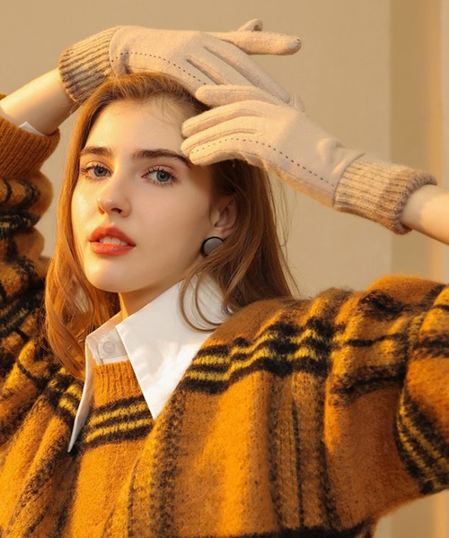 DAY CLOSET（デイ クローゼット）の「レディース 裏起毛ステッチ風バイカラーリブ手袋 スマホ対応（手袋・レディース・グレー/ブラック/ライトベージュ/ピンクベージュ・ONE SIZE）」の11枚目の写真