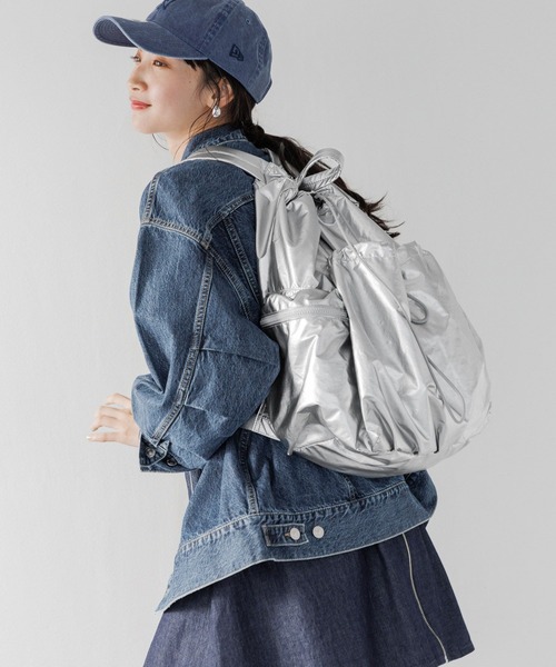 LOWRYS FARM(ローリーズファーム)の「ポケツキデイパック 996858(バックパック/リュック・レディース・アイボリー/シルバー/ブラック・FREE)」の3枚目の写真