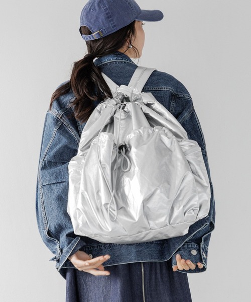 LOWRYS FARM(ローリーズファーム)の「ポケツキデイパック 996858(バックパック/リュック・レディース・アイボリー/シルバー/ブラック・FREE)」の7枚目の写真