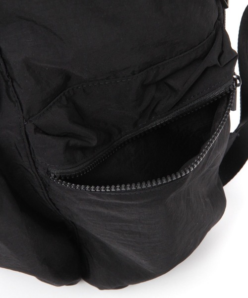 LOWRYS FARM(ローリーズファーム)の「ポケツキデイパック 996858(バックパック/リュック・レディース・アイボリー/シルバー/ブラック・FREE)」の18枚目の写真