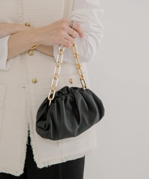 ★超美品★INNUE イヌエ　レザーチェーンバッグ INNUE（イヌエ）の「INNUE チェーン2WAYバッグ（ハンドバッグ）」 - WEAR