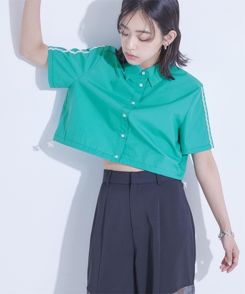 miette(ミエット)の「裾ドロストクロップドシャツ(シャツ/ブラウス・レディース・ブルーグリーン/ブラック/オフホワイト・FREE)」の15枚目の写真