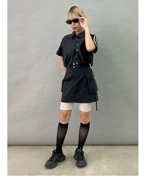 miette(ミエット)の「裾ドロストクロップドシャツ(シャツ/ブラウス・レディース・ブルーグリーン/ブラック/オフホワイト・FREE)」の4枚目の写真