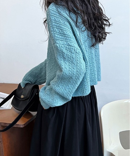 kirakiraShop(キラキラショップ)の「くるみボタン ケーブル ニット ショート カーディガン(ニット/セーター・レディース・グレー/ブルー/ベージュ・FREE)」の20枚目の写真