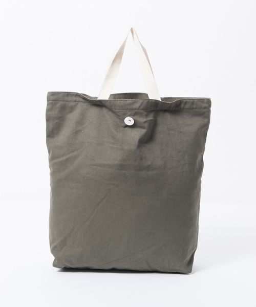 MILKFED.（ミルクフェド）の「【mini12月号掲載】ROLL TOP CLUTCH BAG(クラッチバック/配色）（クラッチバッグ・レディース・オリーブ/ネイビー・ONE SIZE）」の6枚目の写真