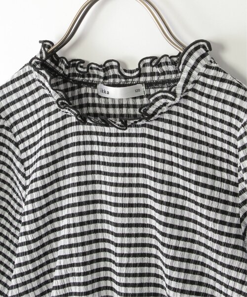 ikka(イッカ)の「【親子コーデ】ブラウスライク襟フリルプルオーバー(120~160cm)(Tシャツ/カットソー・キッズ・オフホワイト/ブラック・130/120/150/140/160)」の11枚目の写真