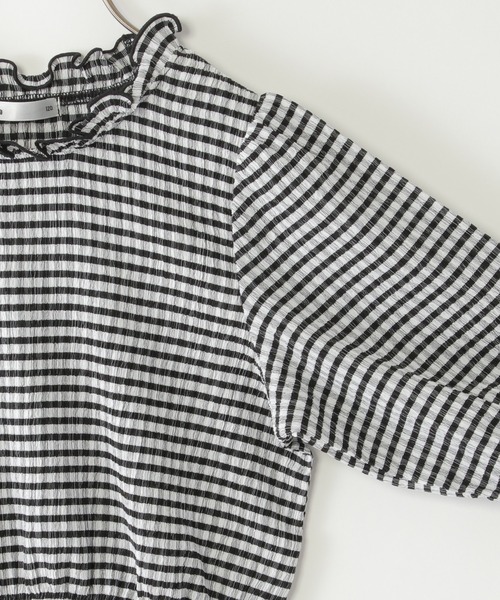 ikka(イッカ)の「【親子コーデ】ブラウスライク襟フリルプルオーバー(120~160cm)(Tシャツ/カットソー・キッズ・オフホワイト/ブラック・130/120/150/140/160)」の6枚目の写真