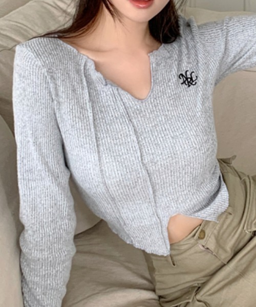 Vipoa(ヴィポア)の「Logo point cropped mellow tops(Tシャツ/カットソー・レディース・ピンク/グレー・FREE)」の3枚目の写真