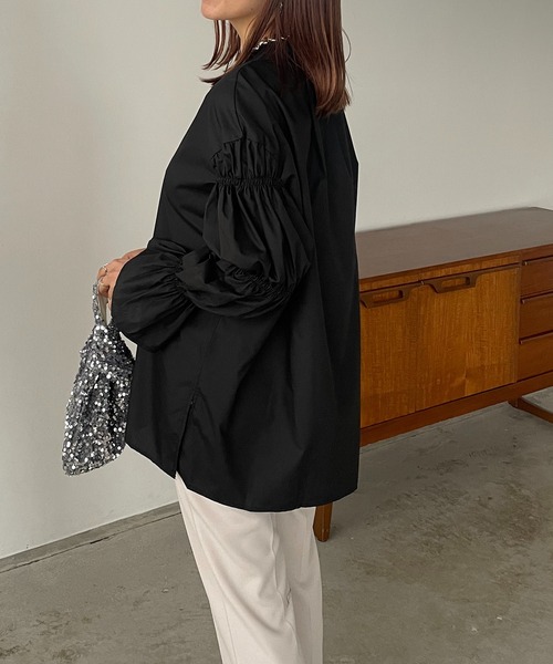 antic rag（アンティックラグ）の「ギャザースリーブブラウス（シャツ/ブラウス・レディース・ベージュ/ブラック・FREE）」の16枚目の写真