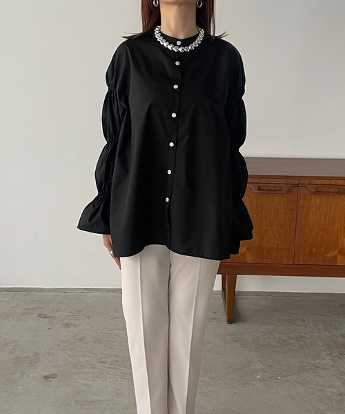 antic rag（アンティックラグ）の「ギャザースリーブブラウス（シャツ/ブラウス・レディース・ベージュ/ブラック・FREE）」の3枚目の写真