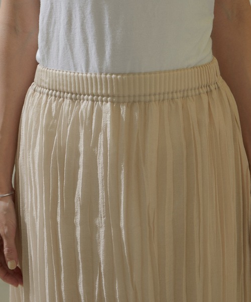 SALON adam et rope'（サロン アダム エ ロペ）の「エアリーシアープリーツスカート（スカート・レディース・ブラック/ベージュ・FREE）」の13枚目の写真