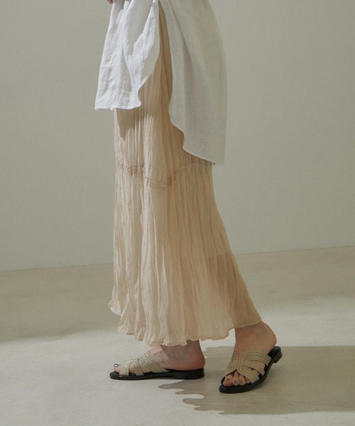 SALON adam et rope'（サロン アダム エ ロペ）の「エアリーシアープリーツスカート（スカート・レディース・ブラック/ベージュ・FREE）」の21枚目の写真