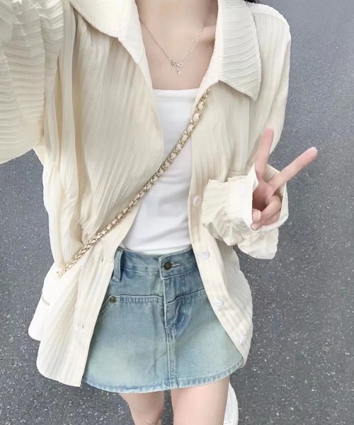 Achic(アシック)の「日焼け対策オーバーサイズ長袖シャツ(シャツ/ブラウス・レディース・ライトイエロー/ホワイト/ライトブルー・M)」の3枚目の写真
