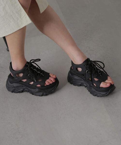 FREE'S MART（フリーズマート）の「◆スニーカーソールサンダル（サンダル・レディース・ブラック/ホワイト・MEDIUM/SMALL）」の6枚目の写真