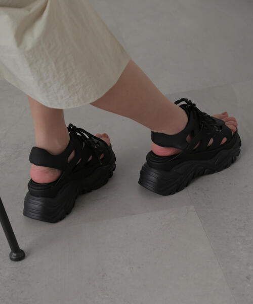 FREE'S MART（フリーズマート）の「◆スニーカーソールサンダル（サンダル・レディース・ブラック/ホワイト・MEDIUM/SMALL）」の7枚目の写真