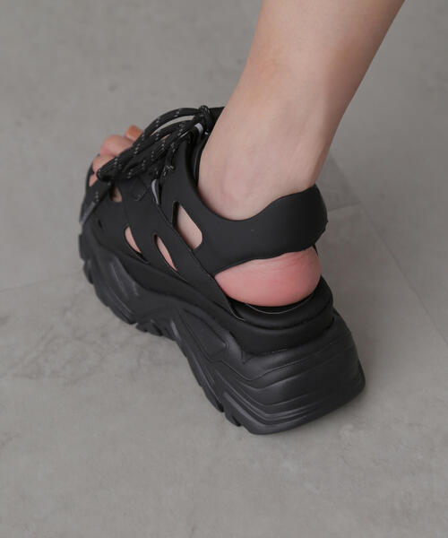 FREE'S MART（フリーズマート）の「◆スニーカーソールサンダル（サンダル・レディース・ブラック/ホワイト・MEDIUM/SMALL）」の9枚目の写真