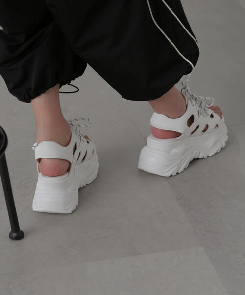 FREE'S MART（フリーズマート）の「◆スニーカーソールサンダル（サンダル・レディース・ブラック/ホワイト・MEDIUM/SMALL）」の16枚目の写真