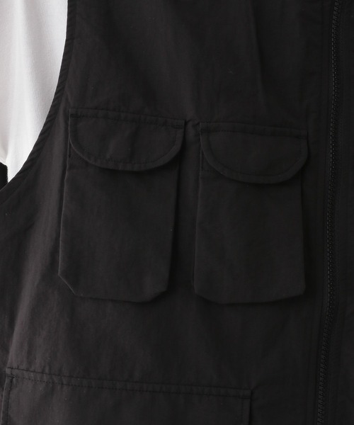 RAGEBLUE(レイジブルー)の「マルチポケット/ミリタリー/オーバーサイズナイロンベスト(ベスト・メンズ・ブラック/ブラウン系その他/ライトグレー・MEDIUM/LARGE)」の15枚目の写真