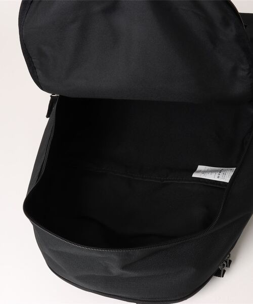 NIKE(ナイキ)の「《NIKEアパレル》ヘリテージ EUGENE バックパック(バックパック/リュック・メンズ・ブラック・フリー)」の4枚目の写真
