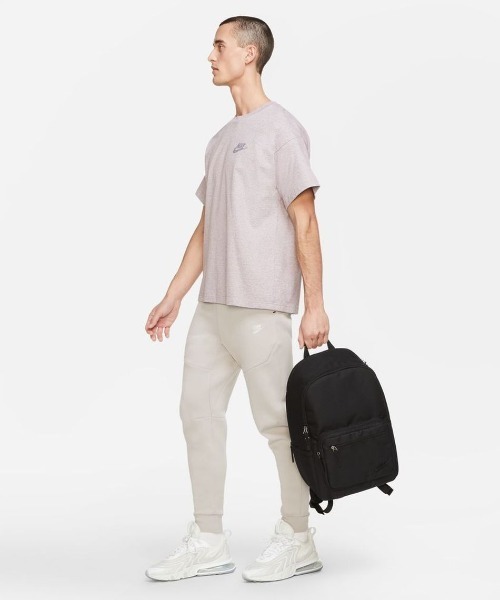 NIKE(ナイキ)の「《NIKEアパレル》ヘリテージ EUGENE バックパック(バックパック/リュック・メンズ・ブラック・フリー)」の12枚目の写真