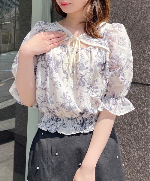 one way（ワンウェイ）の「デコルテリボンブラウス　花柄/レース（シャツ/ブラウス・レディース・ブルー系その他/ピンク系その他/ブラック系その他/ホワイト/ブルー/ブラック/ブラック系その他2/ホワイト系その他/ブルー系その他2・FREE）」の5枚目の写真