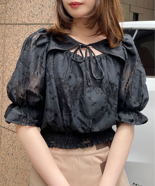 one way（ワンウェイ）の「デコルテリボンブラウス　花柄/レース（シャツ/ブラウス・レディース・ブルー系その他/ピンク系その他/ブラック系その他/ホワイト/ブルー/ブラック/ブラック系その他2/ホワイト系その他/ブルー系その他2・FREE）」の4枚目の写真