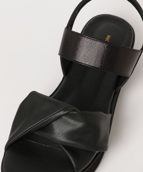 GLOBAL WORK（グローバルワーク）の「エアかる厚底ゴムベルト/115398（サンダル・レディース・ブラウン系8/ホワイト×シルバー/ゴールド/ブラック・MEDIUM/LARGE）」の18枚目の写真