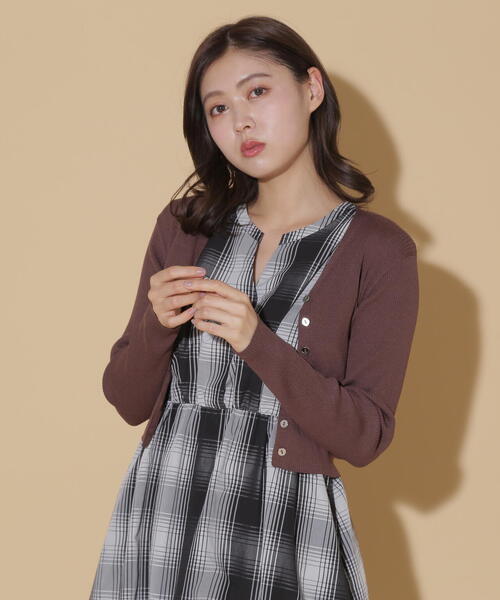 JILL by JILL STUART(ジルバイジルスチュアート)の「◇UV加工ロゴ刺しゅうニットカーディガン(カーディガン/ボレロ・レディース・ホワイト系その他/ブラウン/レッド/ネイビー・FREE)」の14枚目の写真