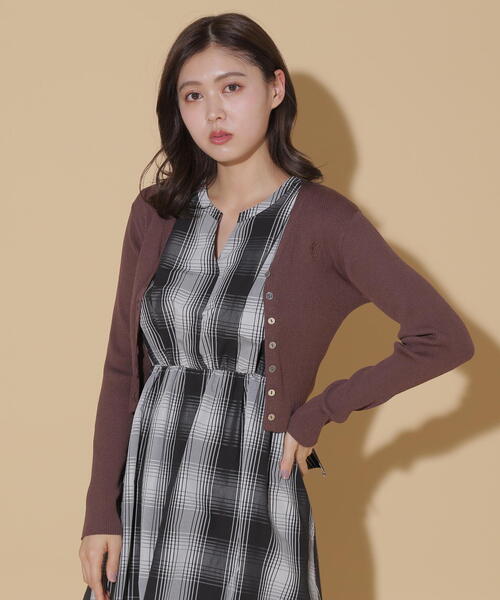 JILL by JILL STUART(ジルバイジルスチュアート)の「◇UV加工ロゴ刺しゅうニットカーディガン(カーディガン/ボレロ・レディース・ホワイト系その他/ブラウン/レッド/ネイビー・FREE)」の15枚目の写真