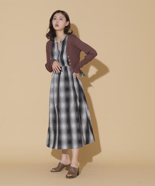 JILL by JILL STUART(ジルバイジルスチュアート)の「◇UV加工ロゴ刺しゅうニットカーディガン(カーディガン/ボレロ・レディース・ホワイト系その他/ブラウン/レッド/ネイビー・FREE)」の20枚目の写真