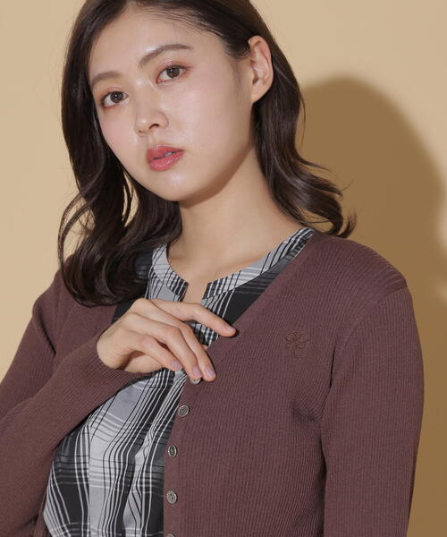 JILL by JILL STUART(ジルバイジルスチュアート)の「◇UV加工ロゴ刺しゅうニットカーディガン(カーディガン/ボレロ・レディース・ホワイト系その他/ブラウン/レッド/ネイビー・FREE)」の22枚目の写真