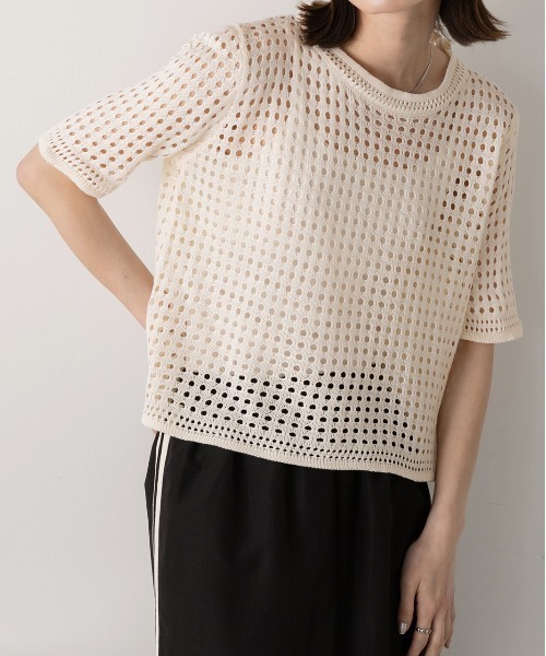 ad thie（アドティエ）の「透かし編み サマーニットプルオーバー（Tシャツ/カットソー・レディース・アイボリー/オフホワイト/ブラック・FREE）」の3枚目の写真