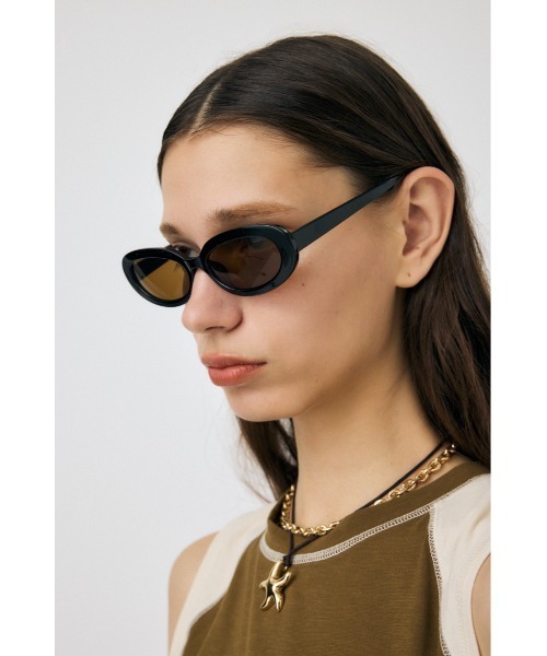 MOUSSY(マウジー)の「WIDE ROUND アイウェア(サングラス・レディース・ブラウン/ブラック・FREE)」の2枚目の写真