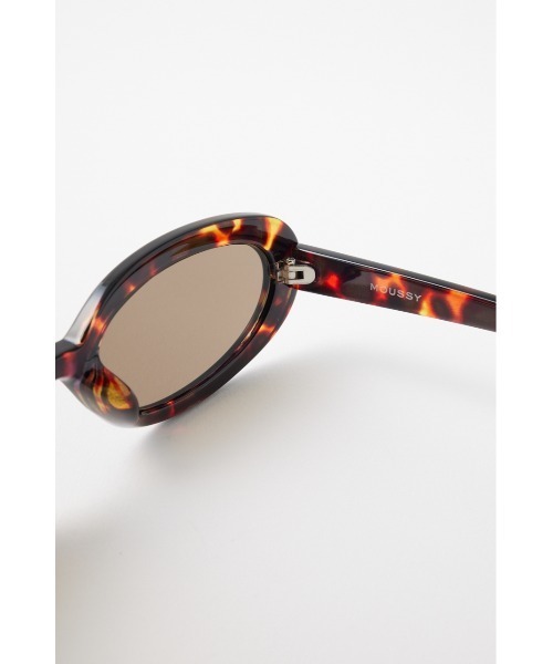 MOUSSY(マウジー)の「WIDE ROUND アイウェア(サングラス・レディース・ブラウン/ブラック・FREE)」の18枚目の写真