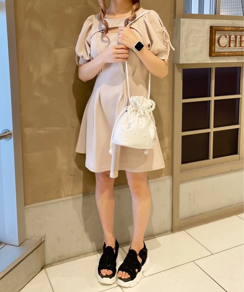 TORTE(トルテ)の「フロントあきタックワンピース(ワンピース・レディース・ブラック/ベージュ/ライトブルー/レッド系その他・FREE)」の5枚目の写真